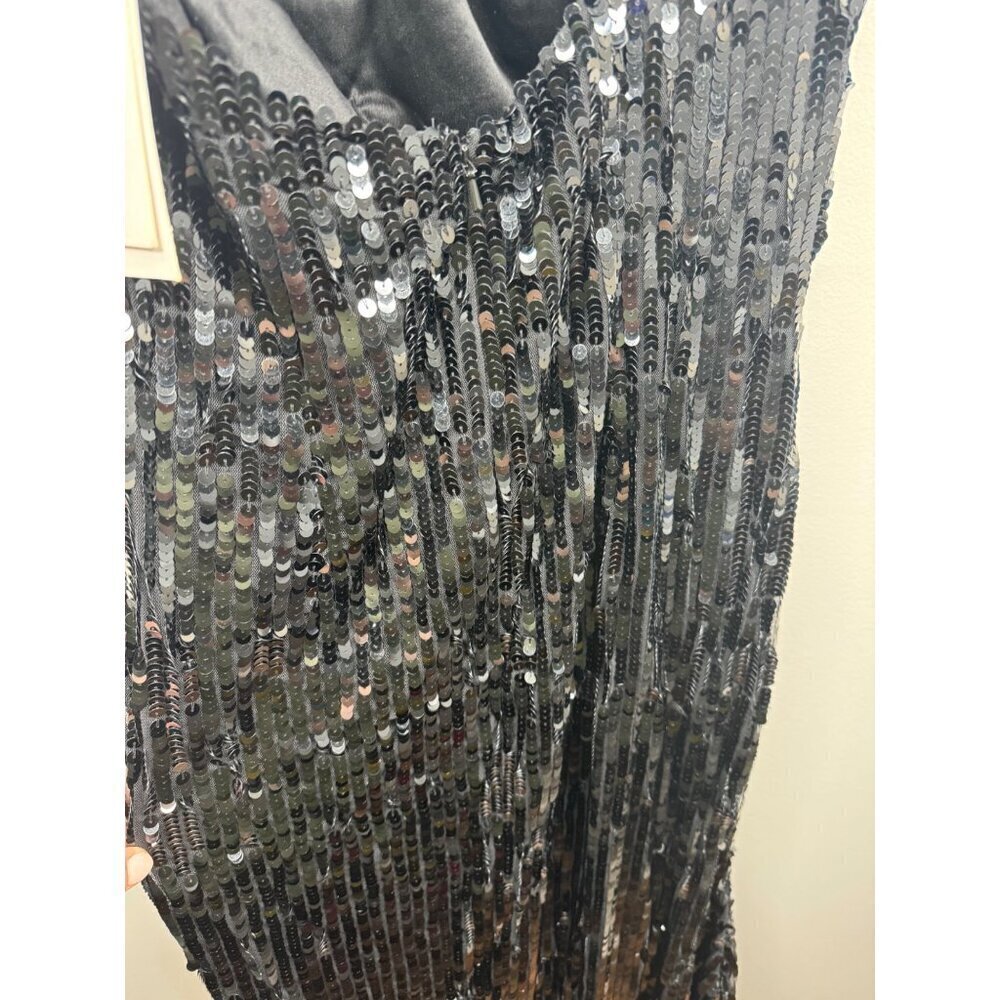 Mac Duggal Black One-Shoulder Sequin Maxi Gown - Picture 6 of 8